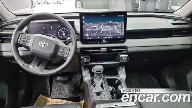 Toyota RAV4 — Фото автомобиля 12