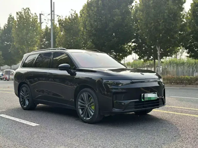 Leapmotor C16 — Фото автомобиля 3