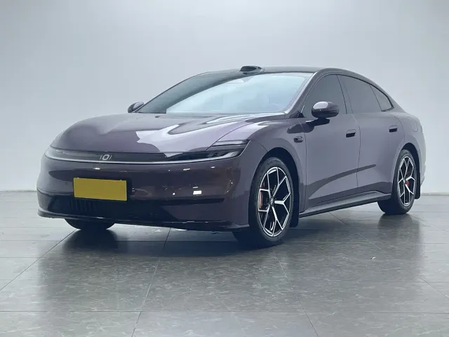 Фотография автомобиля — Changan Qiyuan A06