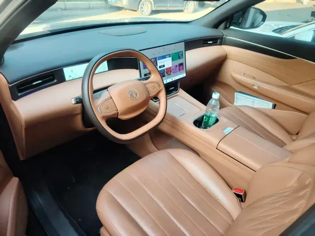 Dongfeng Aeolus L8 — Фото автомобиля 6