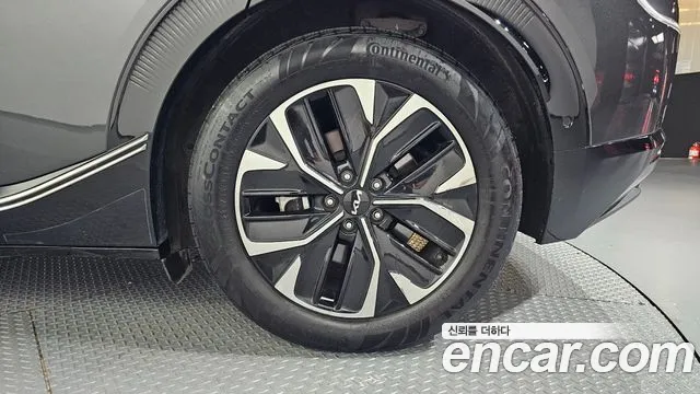 Kia EV6 — Фото автомобиля 6