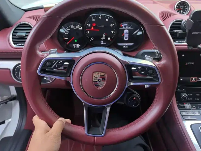 Porsche 718 — Фото автомобиля 15