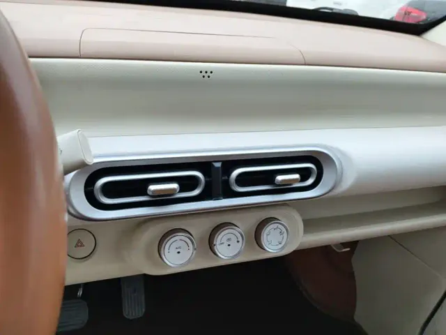 Wuling Hongguang Mini EV — Фото автомобиля 12