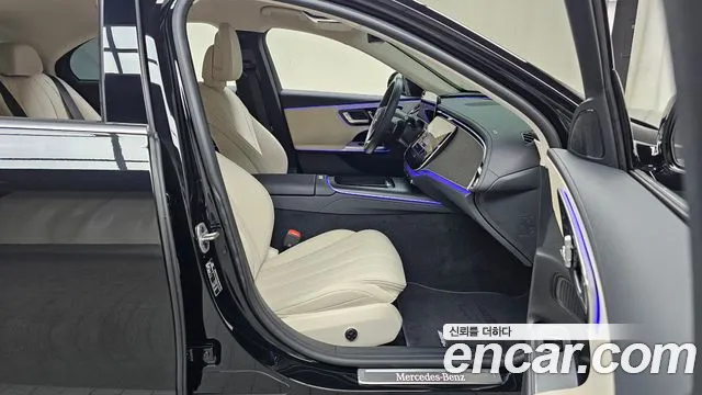 Mercedes-Benz E-Class — Фото автомобиля 26