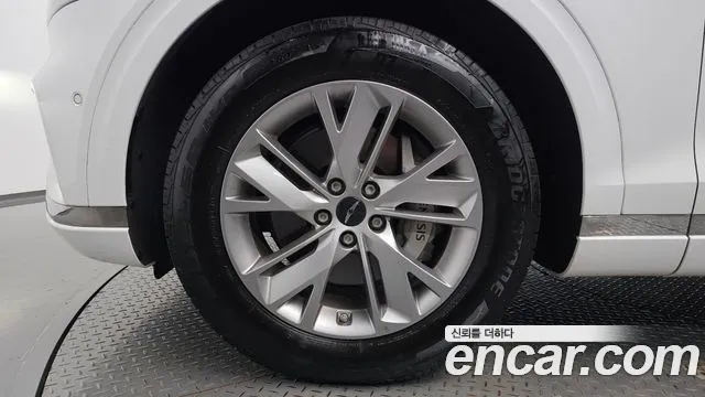 Genesis GV70 — Фото автомобиля 5