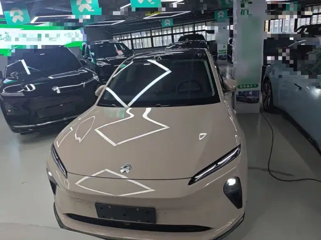Nio ET5 — Фото автомобиля 2