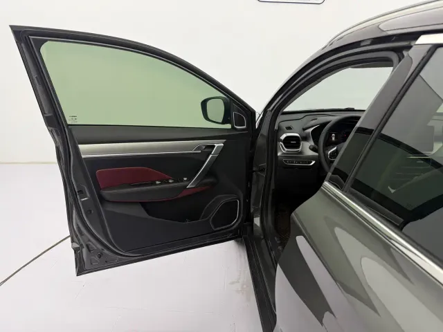 Geely Binyue — Фото автомобиля 20