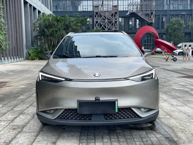 Hycan Z03 — Фото автомобиля 2