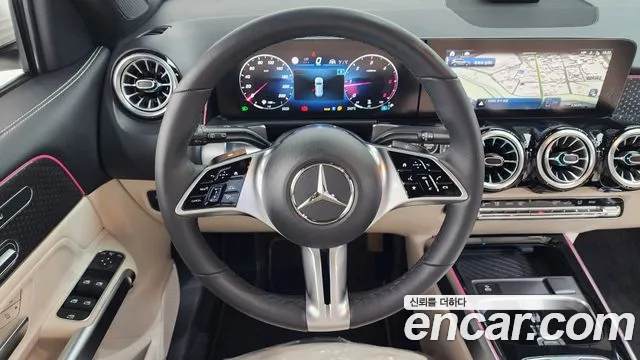 Mercedes-Benz GLB-Class — Фото автомобиля 13