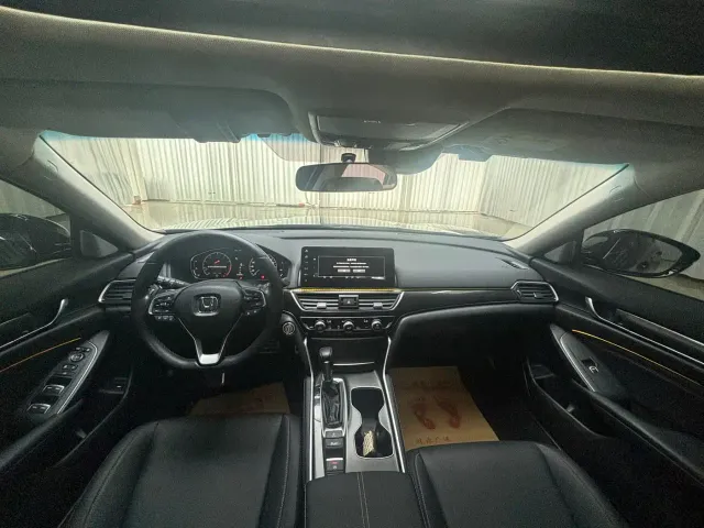 Honda Accord — Фото автомобиля 7