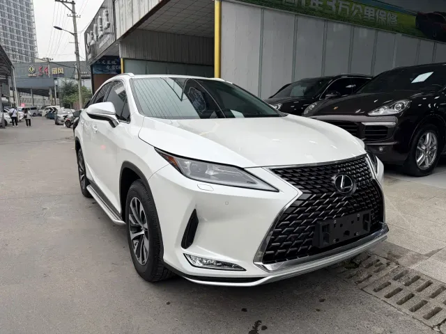 Lexus RX — Фото автомобиля 2