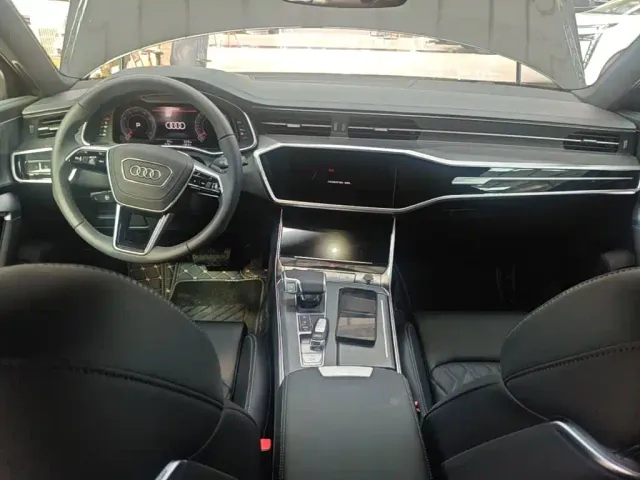 Audi A6L — Фото автомобиля 9