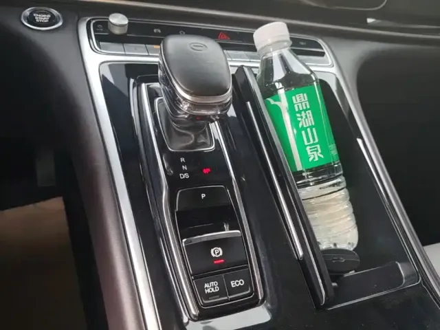 GAC Trumpchi Trumpchi M8 2021 Leading Show Series 390T Prestige Edition — Фото автомобиля 13