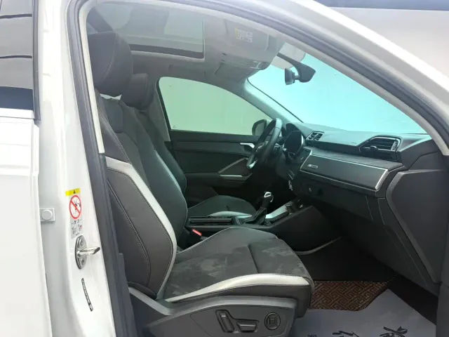 Audi Q3 — Фото автомобиля 10