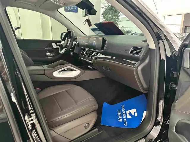 Mercedes-Benz GLS-Class — Фото автомобиля 27