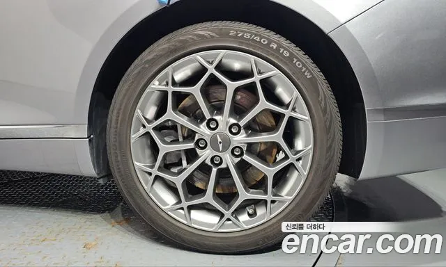 Genesis G80 RG3 — Фото автомобиля 6