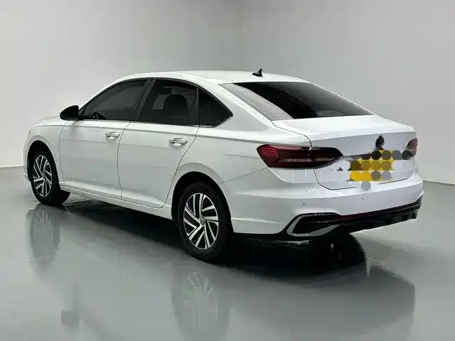 Volkswagen Lavida — Фото автомобиля 11