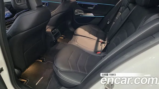 Mercedes-Benz E-Class — Фото автомобиля 15