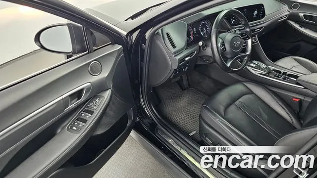 Hyundai Sonata Sonata (DN8) 2.0 LPG(Для проката) — Фото автомобиля 10