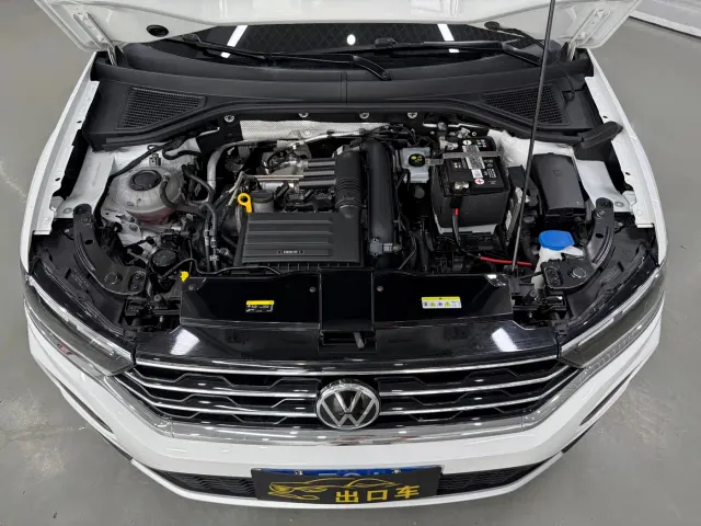 Volkswagen T-Roc — Фото автомобиля 18