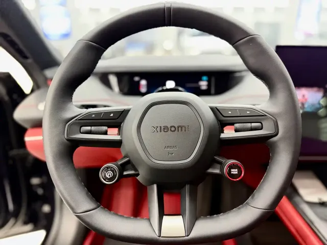 Xiaomi SU7 — Фото автомобиля 13