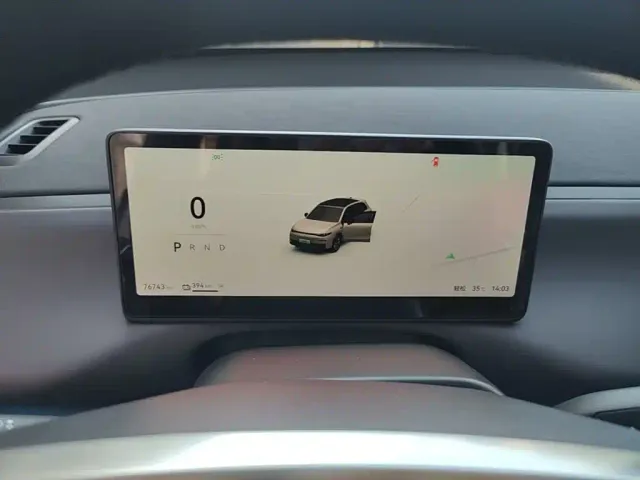 Leapmotor C10 — Фото автомобиля 11