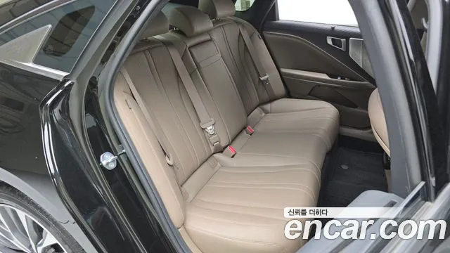 Kia K8 — Фото автомобиля 12
