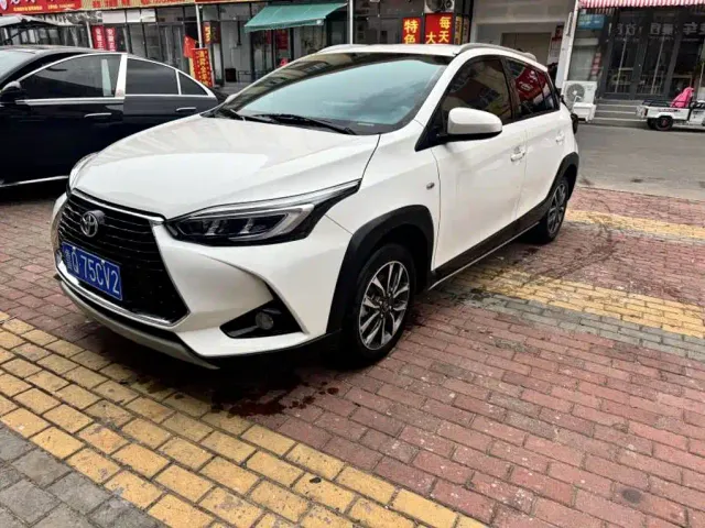 Фотография автомобиля — Toyota YARiS L Zhi Xuan