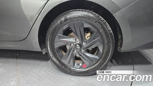Hyundai Avante — Фото автомобиля 6
