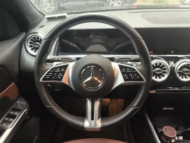 Mercedes-Benz GLB-Class — Фото автомобиля 15