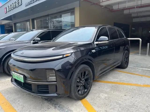 Фотография автомобиля — Li Auto L7