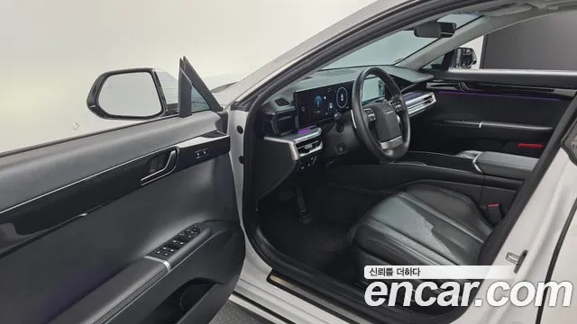 Hyundai Grandeur GN7 — Фото автомобиля 10