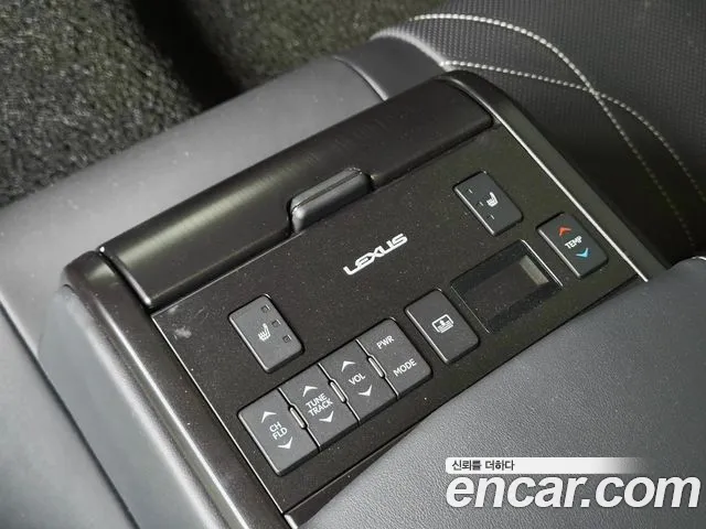 Lexus ES Generation 7 — Фото автомобиля 17