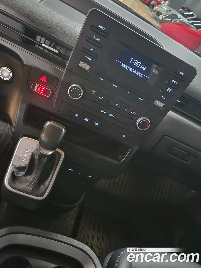 Hyundai Staria Staria — Фото автомобиля 6