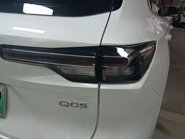 Changan Qiyuan Q05 — Фото автомобиля 7