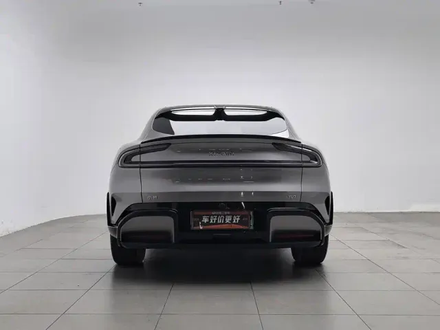 Xiaomi YU7 — Фото автомобиля 4