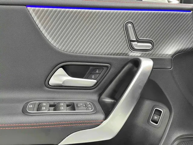 Mercedes-Benz A-Class — Фото автомобиля 16