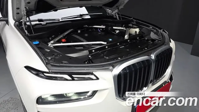 BMW X7 — Фото автомобиля 6