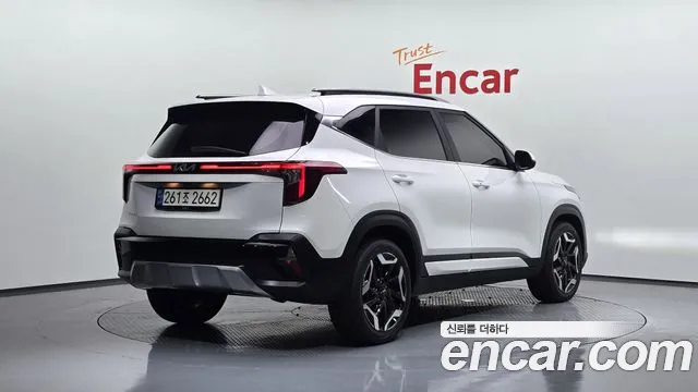 Kia Seltos Бензин 1.6 турбо 2WD — Фото автомобиля 2