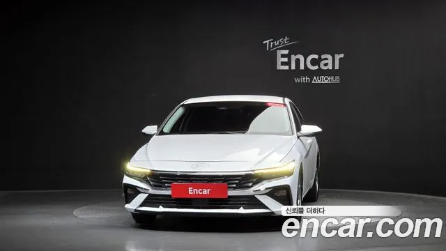 Hyundai Avante — Фото автомобиля 3