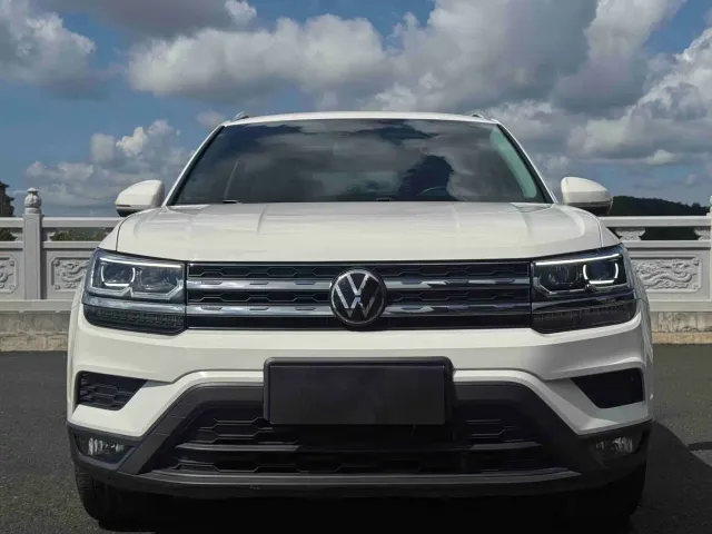 Volkswagen Tharu — Фото автомобиля 2