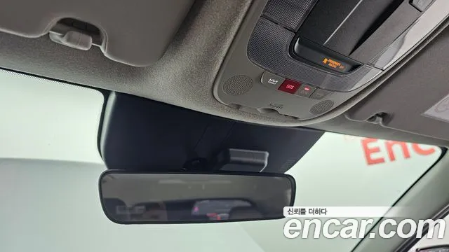 Kia Niro — Фото автомобиля 19