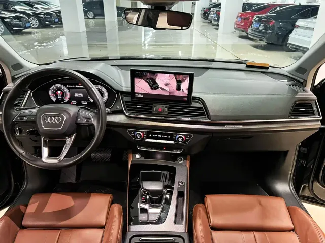 Audi Q5L — Фото автомобиля 6