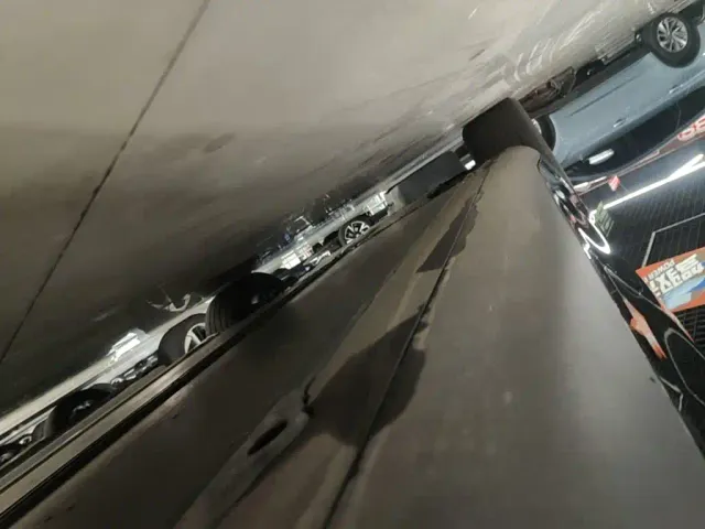 Tesla Model Y — Фото автомобиля 21