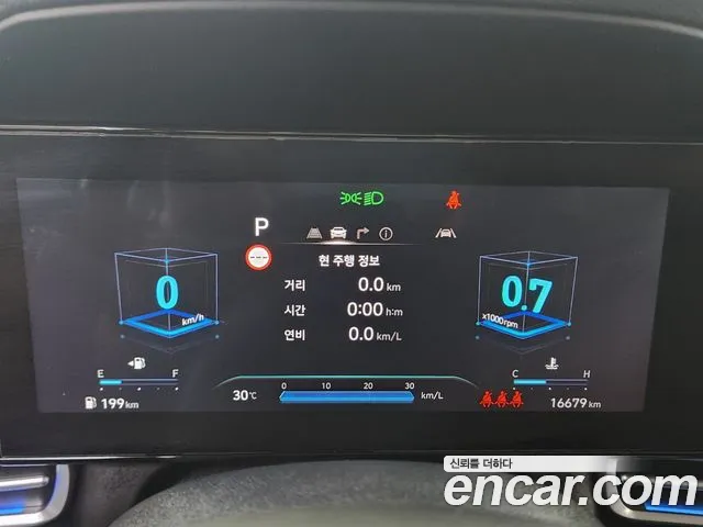 Hyundai AVANTE Новый Avante (CN7) — Фото автомобиля 4