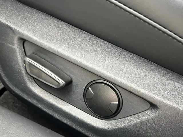 Ford Mustang — Фото автомобиля 24