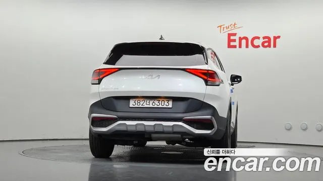 Kia Sportage Sportage 5-е поколение Дизель 2.0 2WD — Фото автомобиля 4