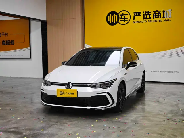Фотография автомобиля — Volkswagen Golf