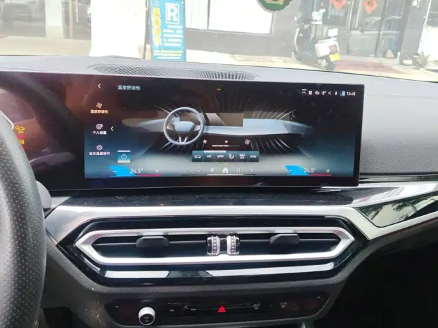 BMW i3 — Фото автомобиля 13