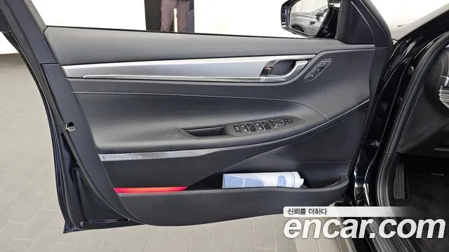 Hyundai Grandeur (New) Hybrid — Фото автомобиля 13